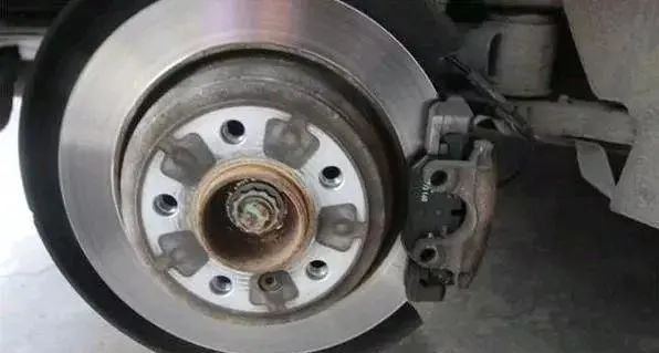 汽車維修看這篇文章就夠了！-第5張圖片-鄭州市冠恒貿(mào)易有限公司【官方網(wǎng)站】-車用潤(rùn)滑油服務(wù)專家